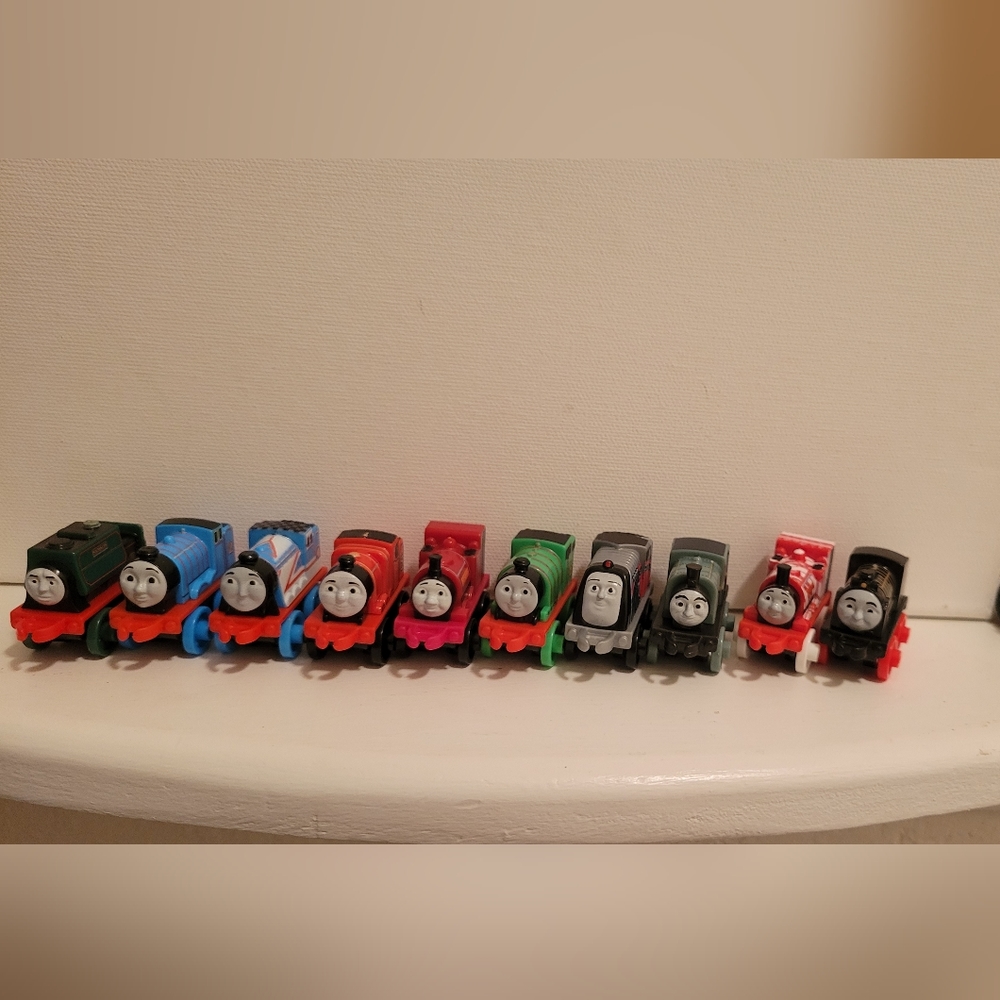 Thomas and Friends Minis Engines Bundle 10 Trains